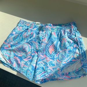 Lot of 4 XS Lilly Pulitzer Luxletic shorts - Selling as a lot only